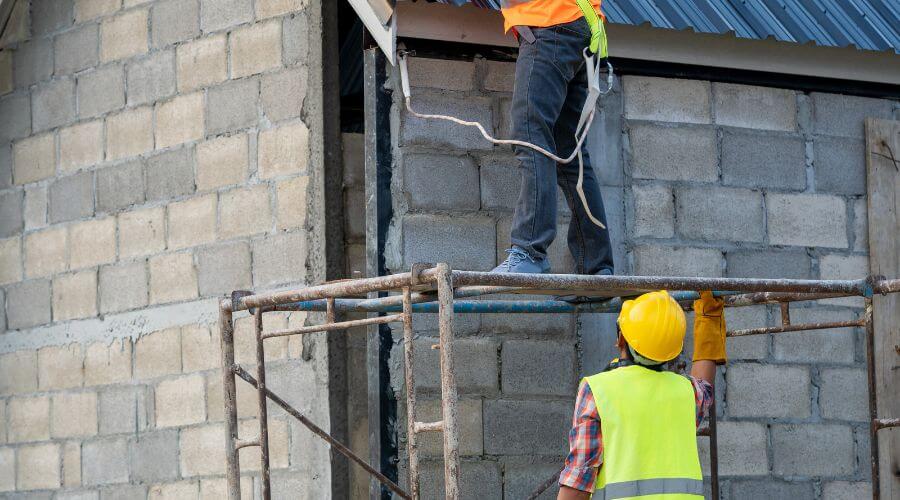 Professional New roof installation in Tuscumbia, MO